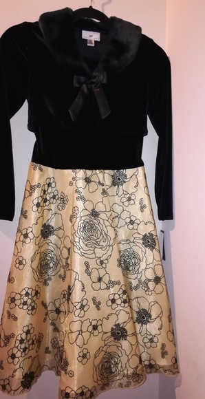 Girls dress - Picture 2 of 7